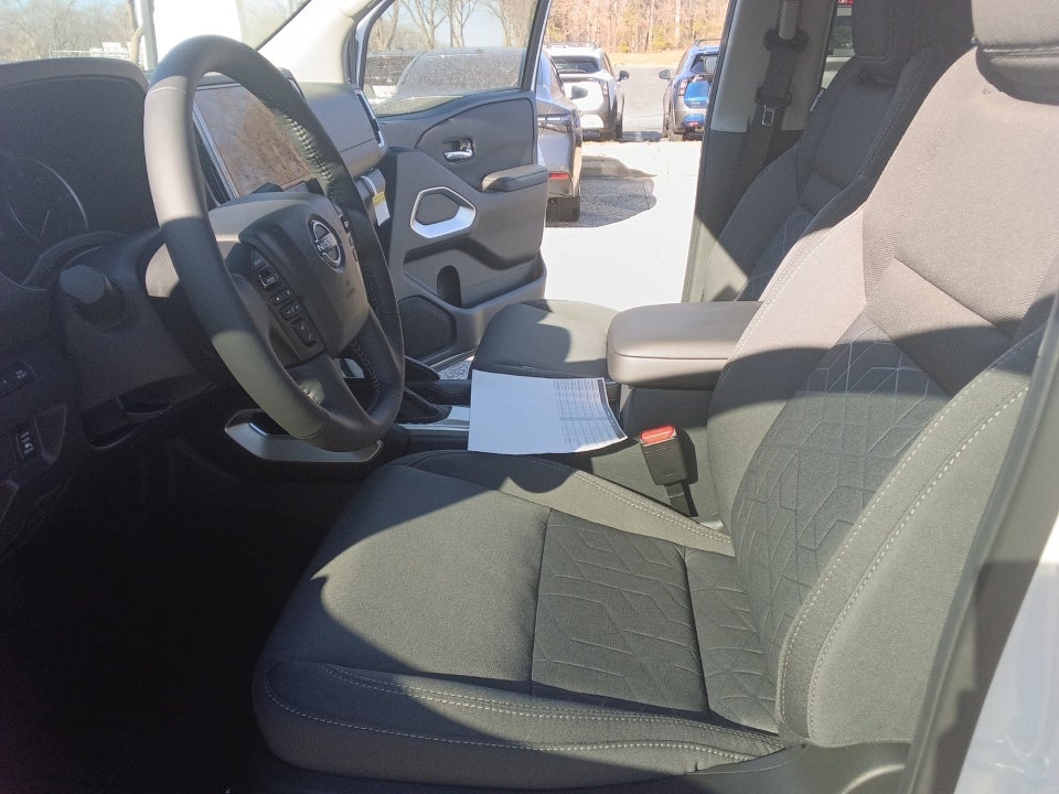 2026 Nissan Frontier Crew Cab SV 4x2