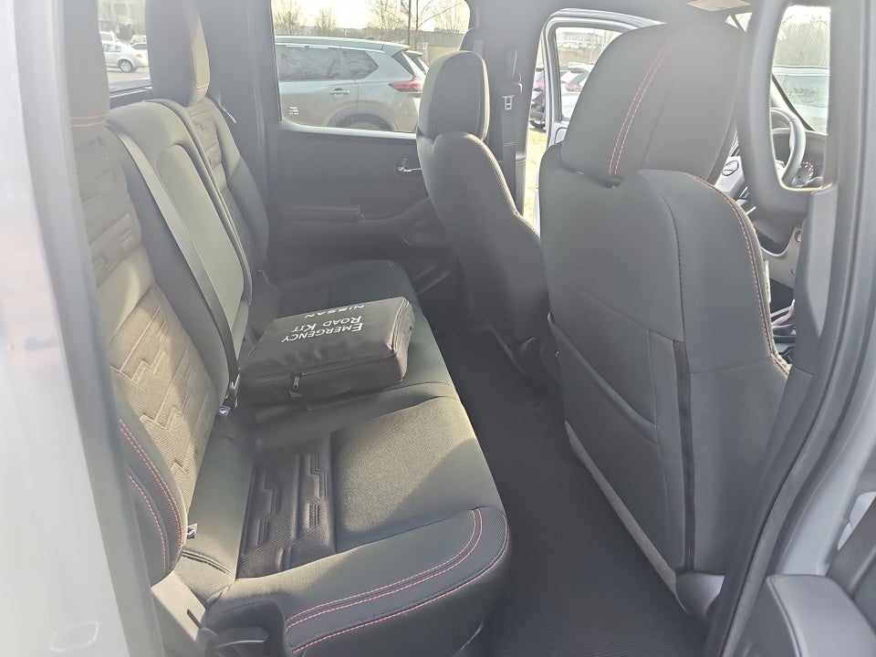 2025 Nissan Frontier Crew Cab PRO-4X 4x4