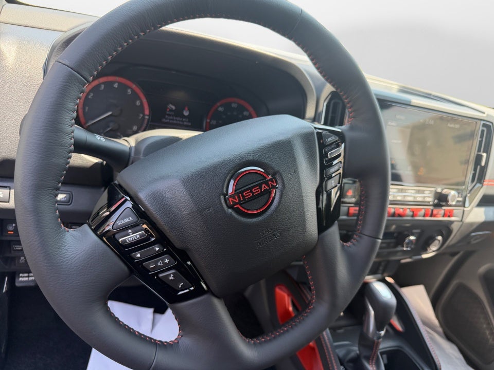 2026 Nissan Frontier Crew Cab PRO-4X 4x4