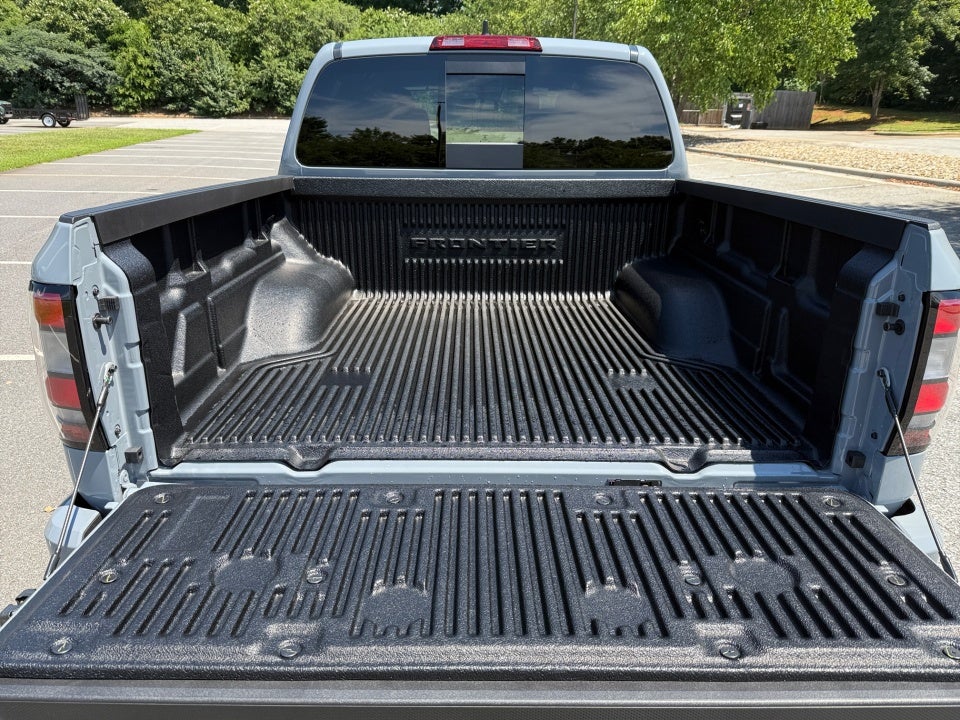 2025 Nissan Frontier Crew Cab PRO-4X 4x4