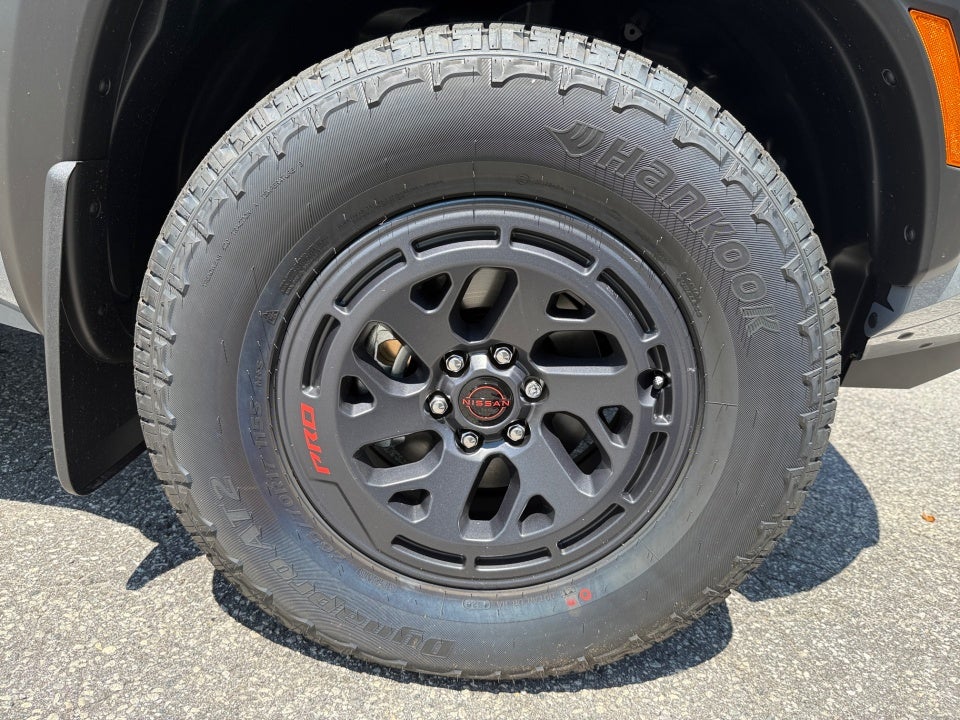 2025 Nissan Frontier Crew Cab PRO-4X 4x4