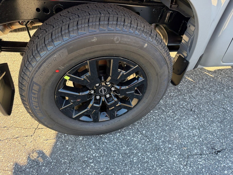 2026 Nissan Frontier Crew Cab SV 4x4