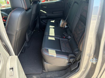 2026 Nissan Frontier Crew Cab PRO-4X 4x4