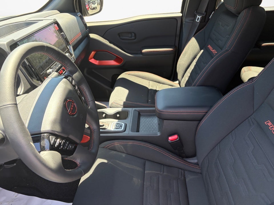 2026 Nissan Frontier Crew Cab PRO-4X 4x4
