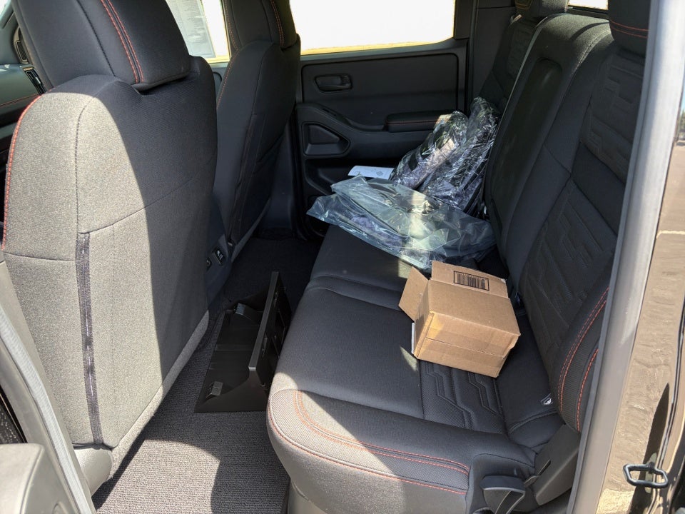 2026 Nissan Frontier Crew Cab PRO-4X 4x4