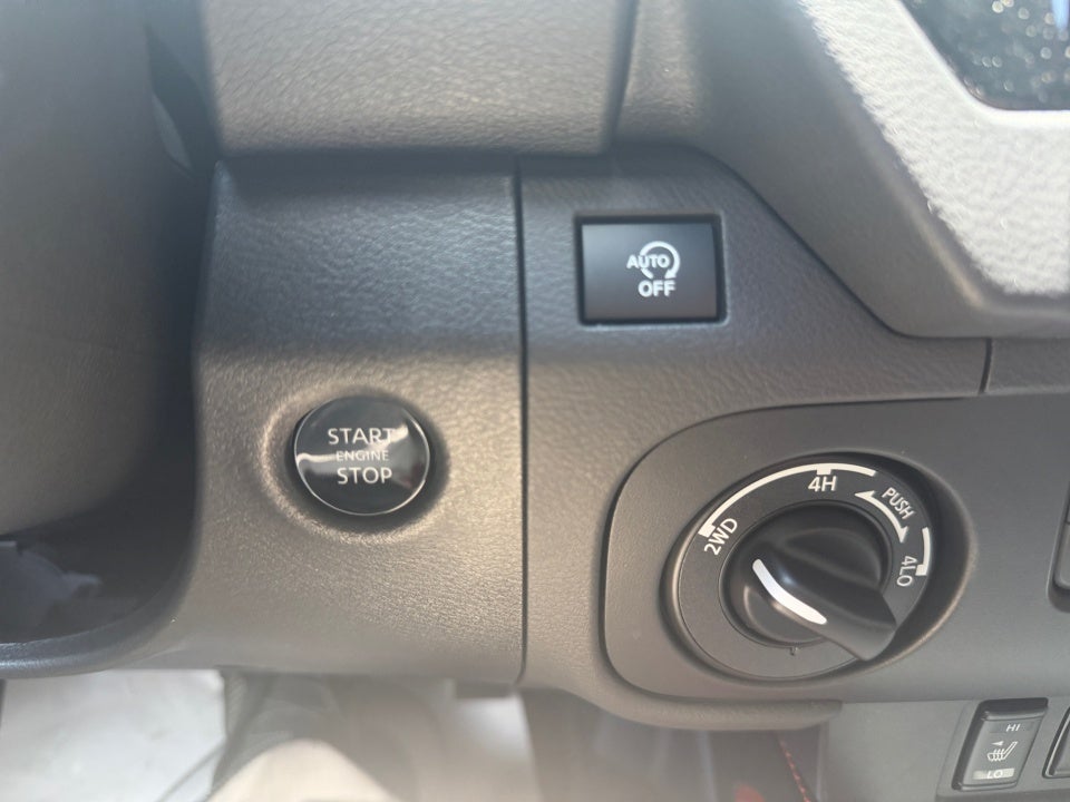 2026 Nissan Frontier Crew Cab PRO-4X 4x4