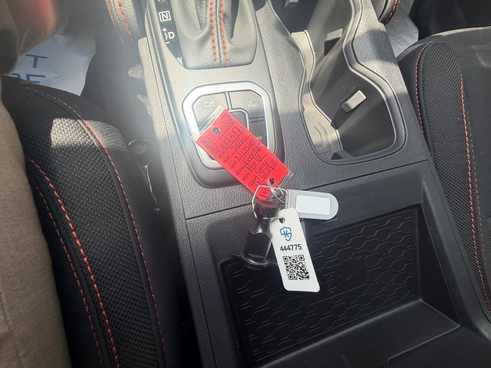 2026 Nissan Frontier Crew Cab PRO-4X 4x4