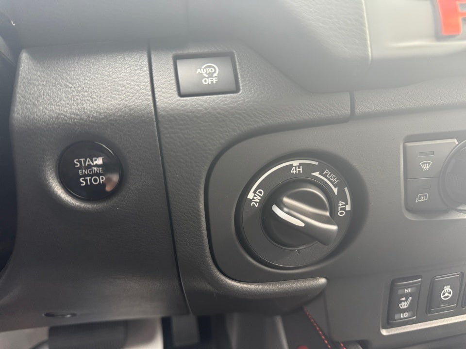 2026 Nissan Frontier Crew Cab PRO-4X 4x4