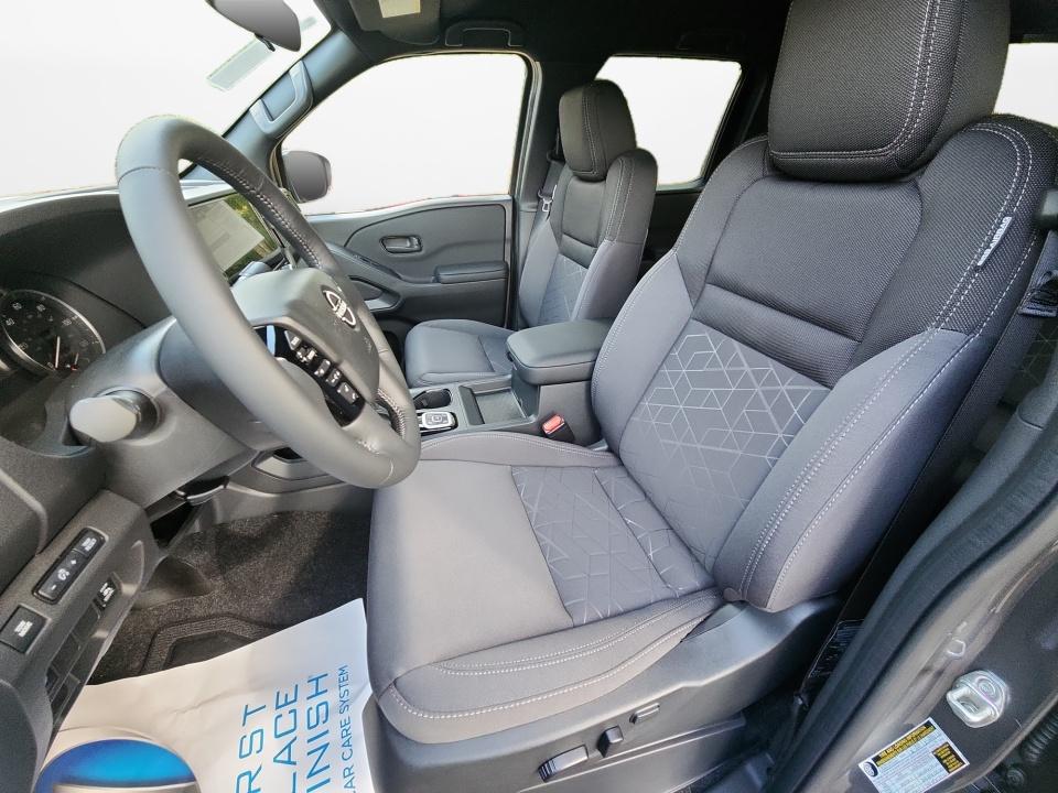 2027 Nissan Frontier SV