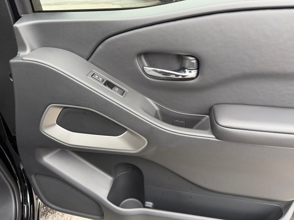 2026 Nissan Frontier Crew Cab Long Bed SV 4x2