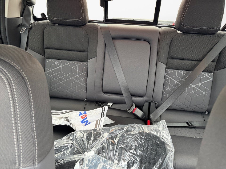 2026 Nissan Frontier Crew Cab Long Bed SV 4x4