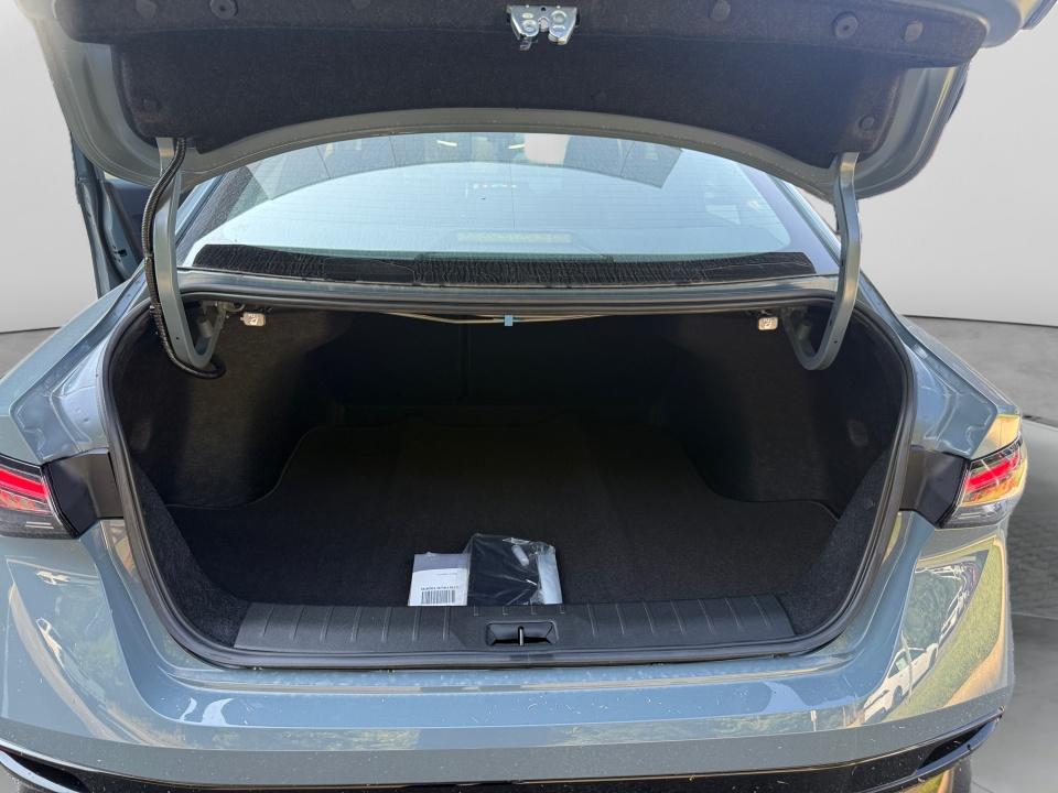 2027 Nissan Sentra SR