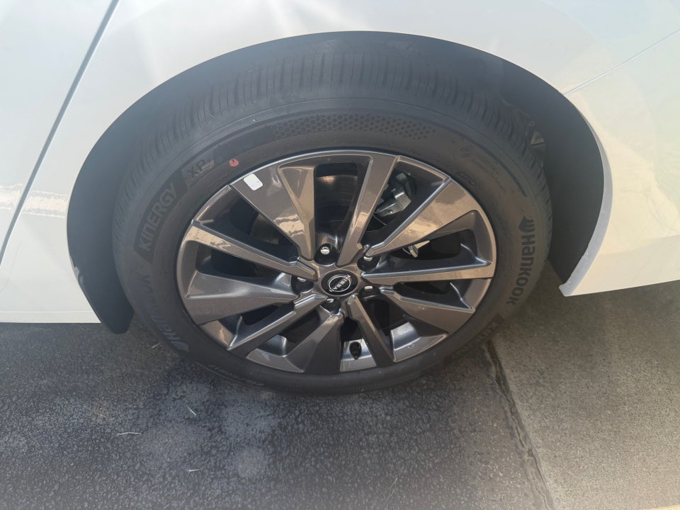 2026 Nissan Sentra SL