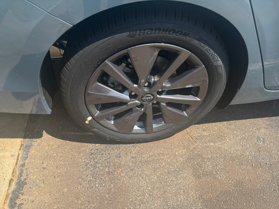 2026 Nissan Sentra SL