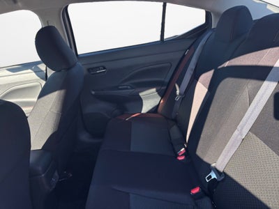 2025 Nissan Versa 1.6 SR