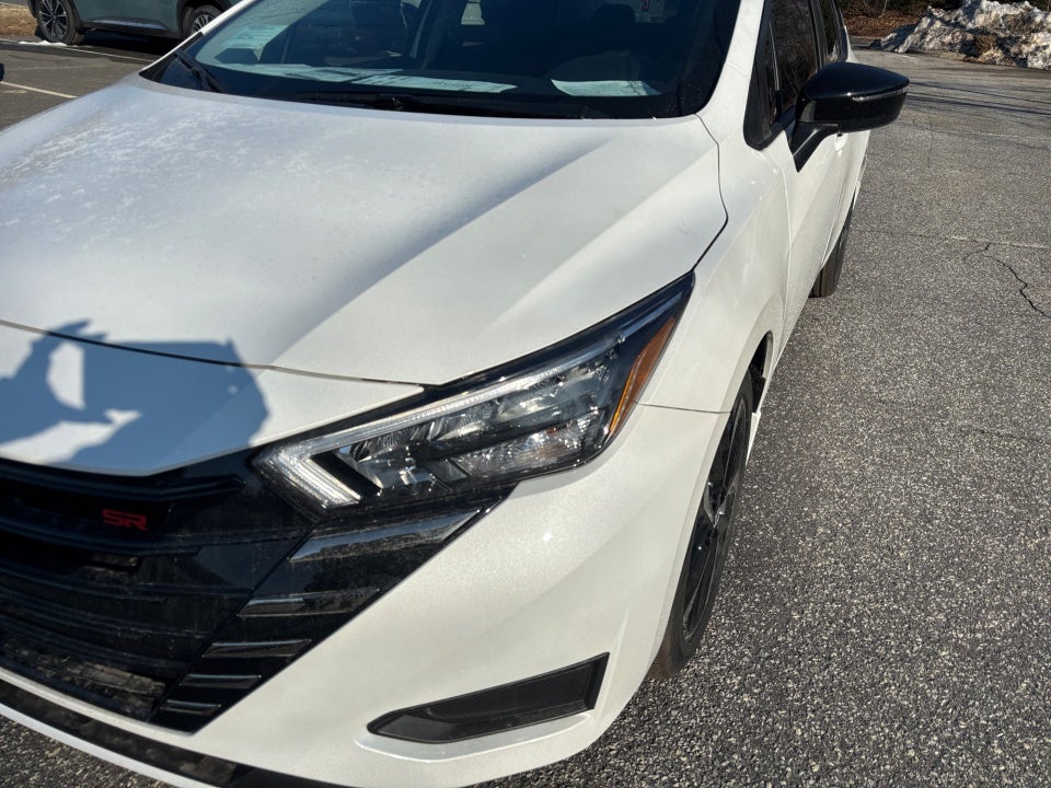 2025 Nissan Versa 1.6 SR