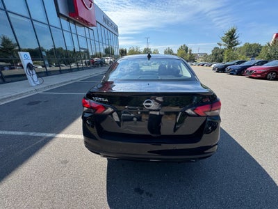 2025 Nissan Versa 1.6 SR