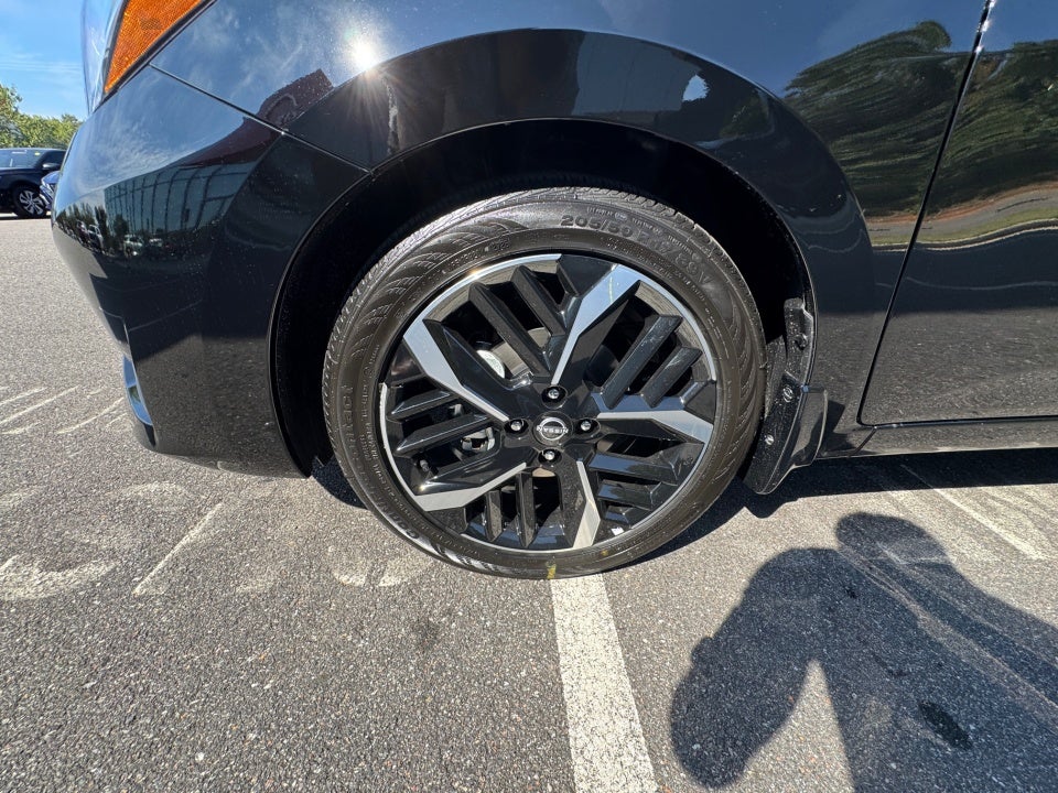 2025 Nissan Versa 1.6 SR