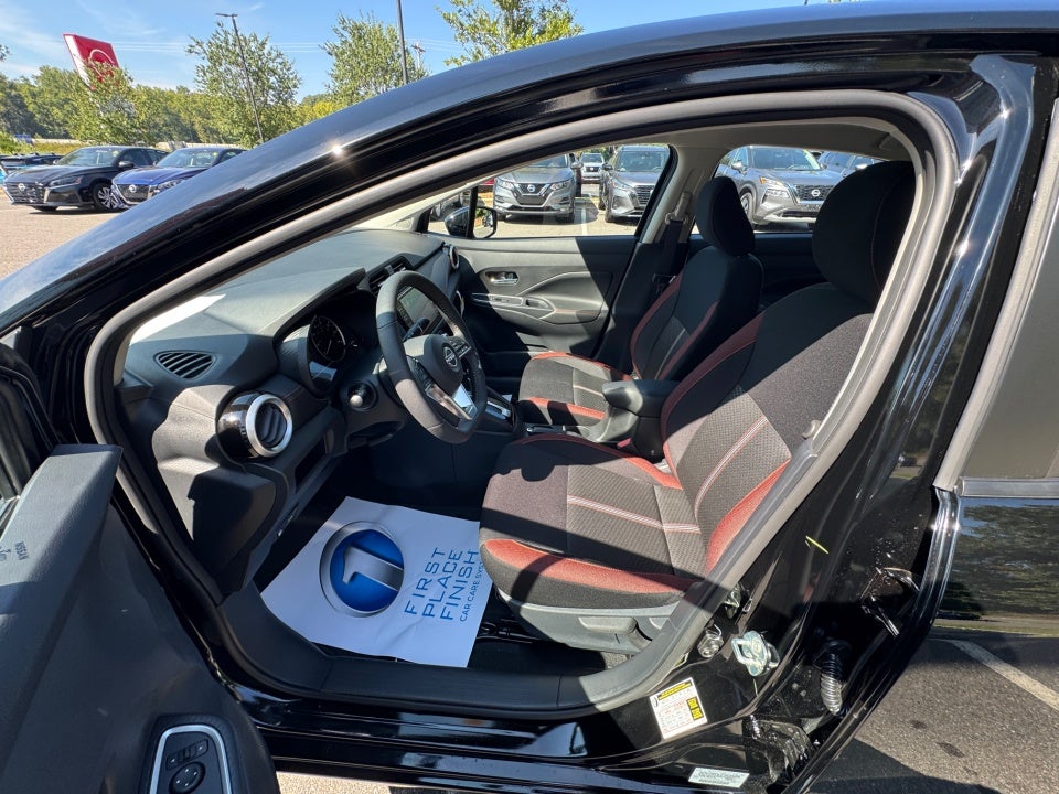 2025 Nissan Versa 1.6 SR