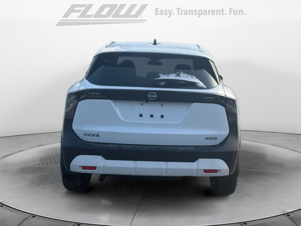 2026 Nissan Kicks SV