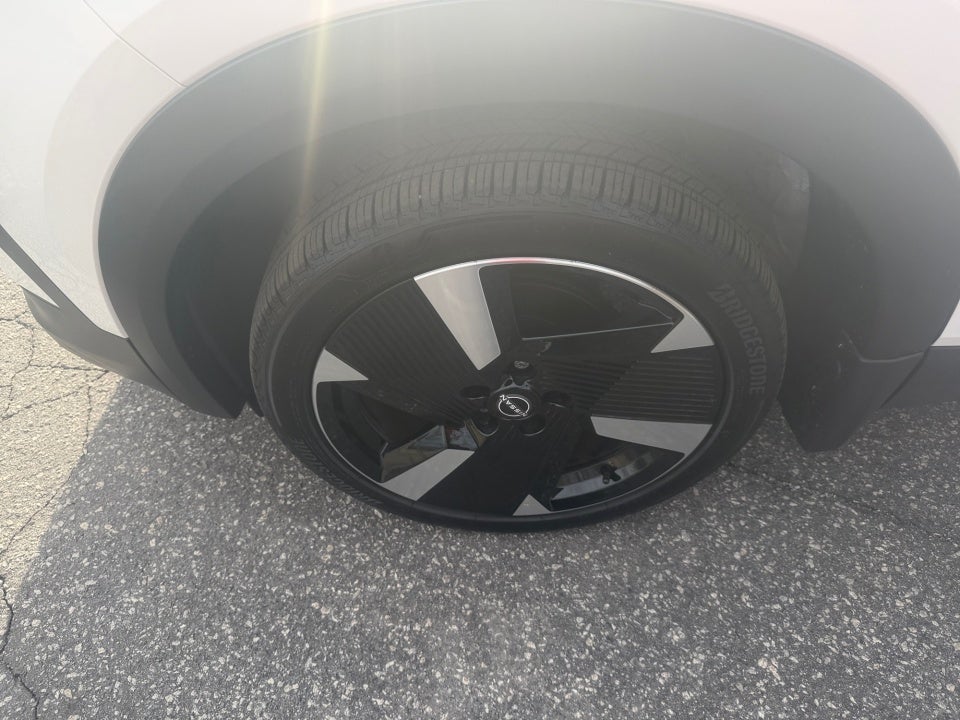 2025 Nissan Kicks SR Intelligent AWD