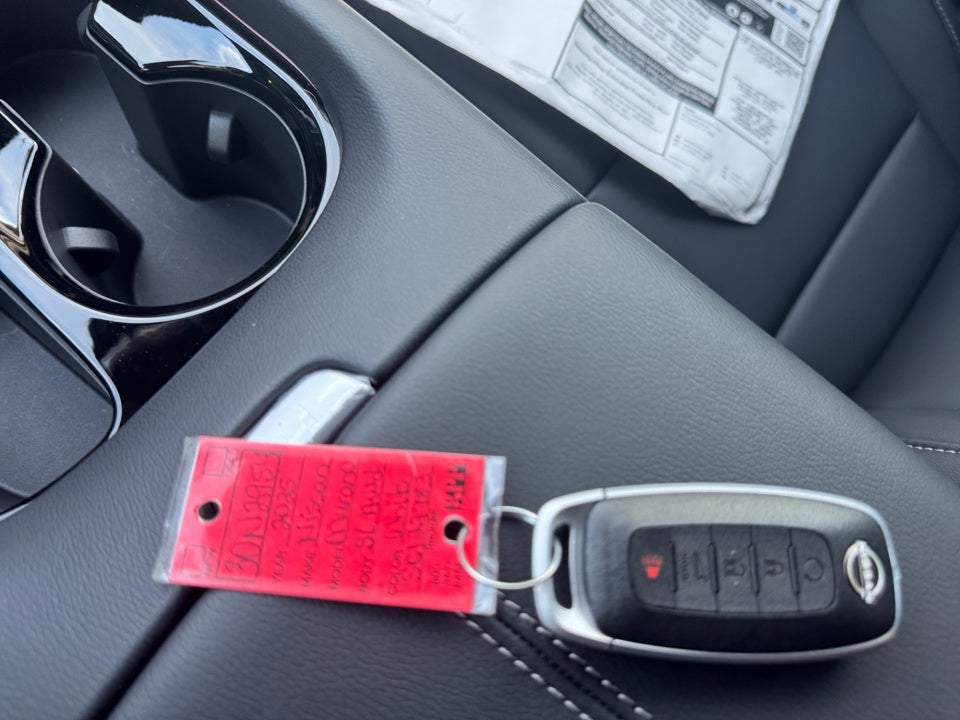 2025 Nissan Murano SL