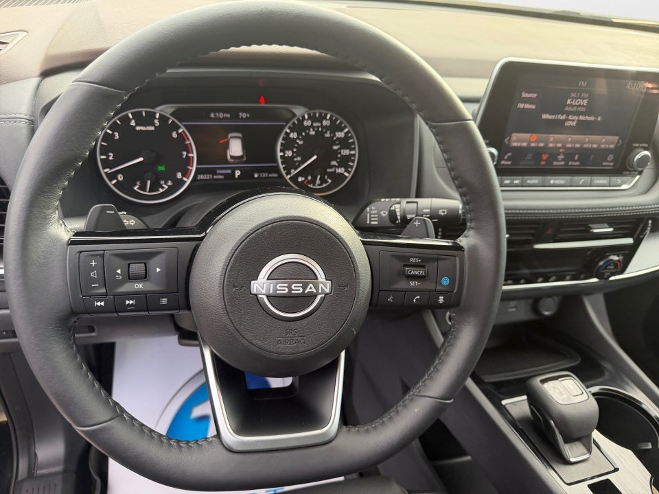 2022 Nissan Rogue SV FWD