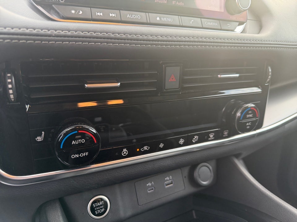 2022 Nissan Rogue SV FWD