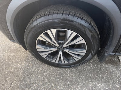 2022 Nissan Rogue SV FWD