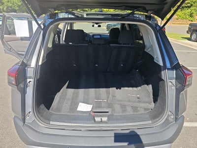 2022 Nissan Rogue SV FWD