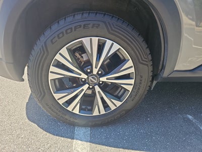 2022 Nissan Rogue SV FWD