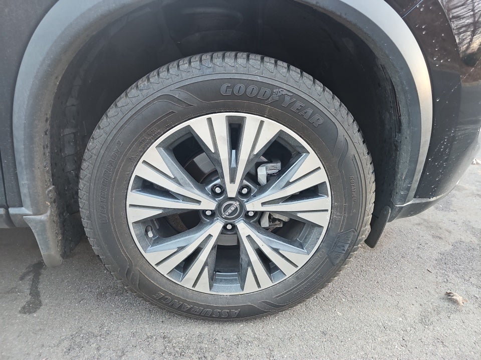 2023 Nissan Rogue SV FWD