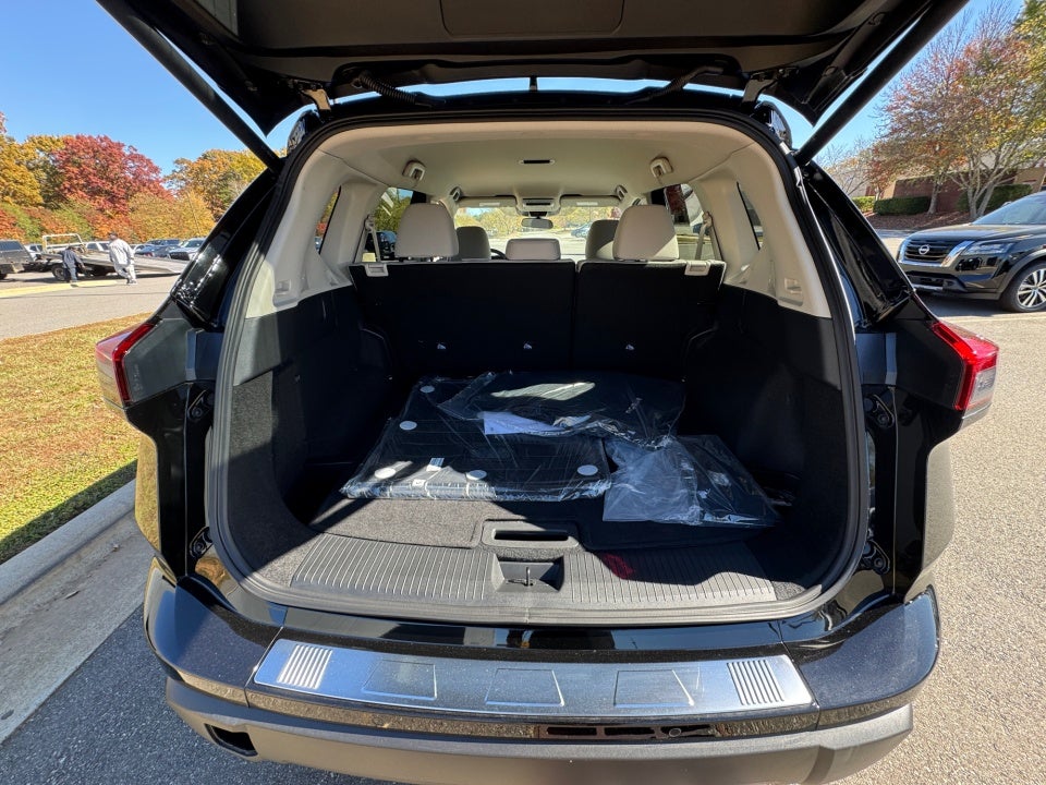 2025 Nissan Rogue SV FWD