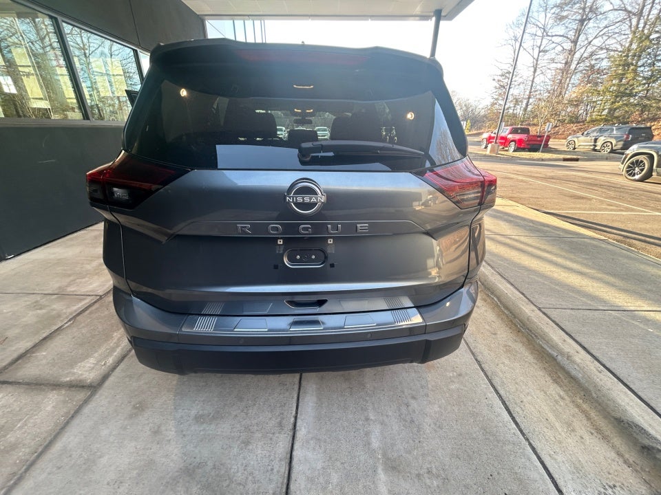2025 Nissan Rogue SV FWD