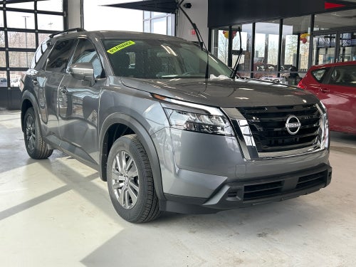 2025 Nissan Pathfinder SV FWD