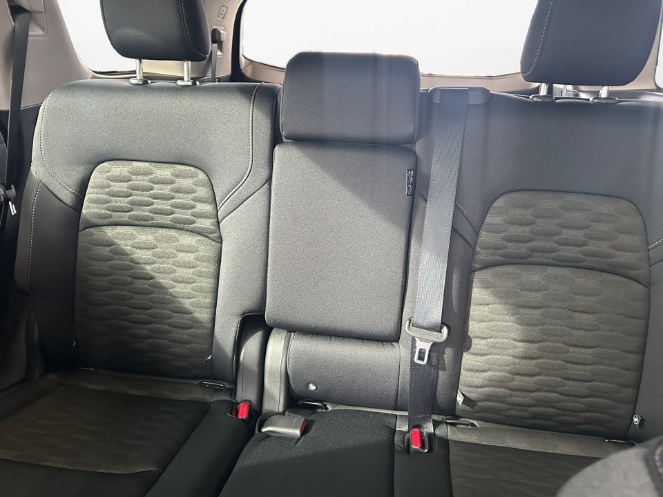 2025 Nissan Pathfinder SV FWD