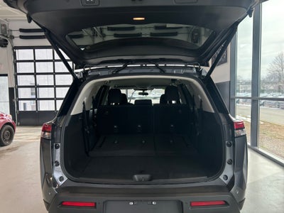 2025 Nissan Pathfinder SV FWD