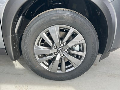 2025 Nissan Pathfinder SV FWD