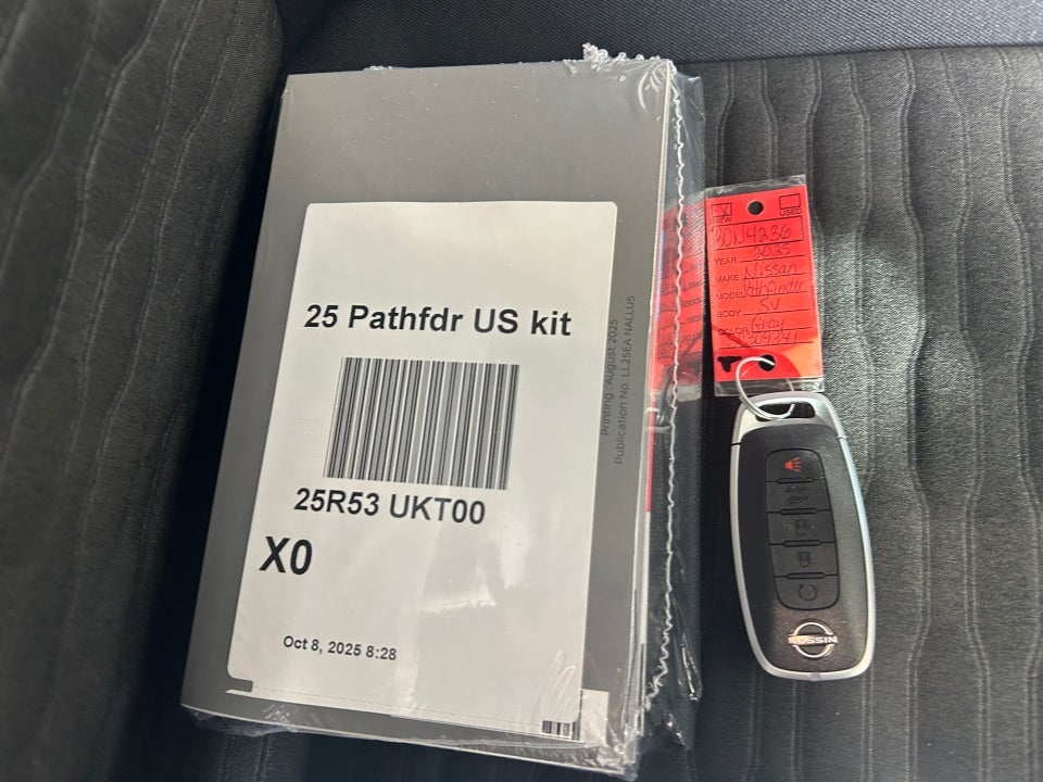 2025 Nissan Pathfinder SV FWD