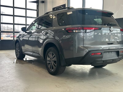 2025 Nissan Pathfinder SV FWD