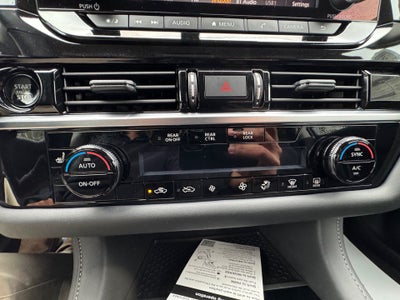 2025 Nissan Pathfinder SV FWD