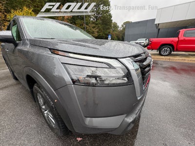 2025 Nissan Pathfinder SV FWD