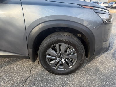 2025 Nissan Pathfinder SV FWD