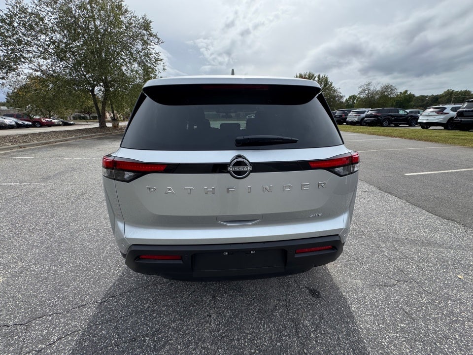 2025 Nissan Pathfinder SV 4WD