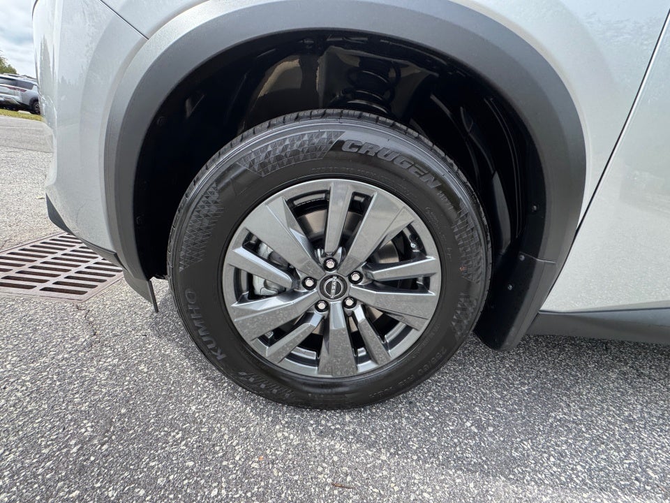 2025 Nissan Pathfinder SV 4WD