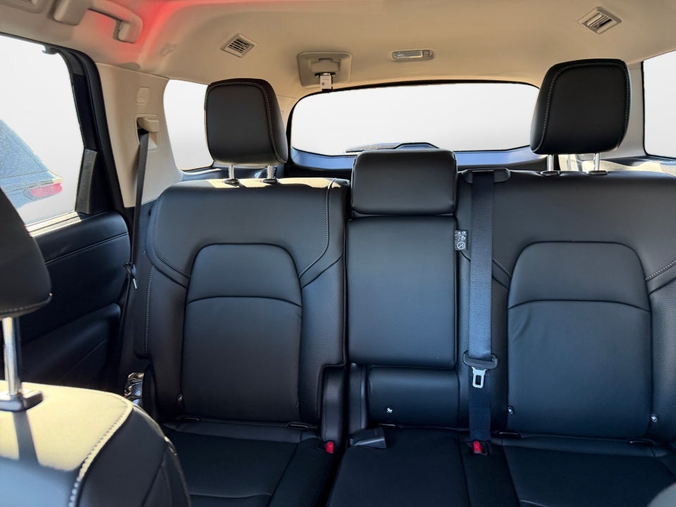 2025 Nissan Pathfinder SL FWD