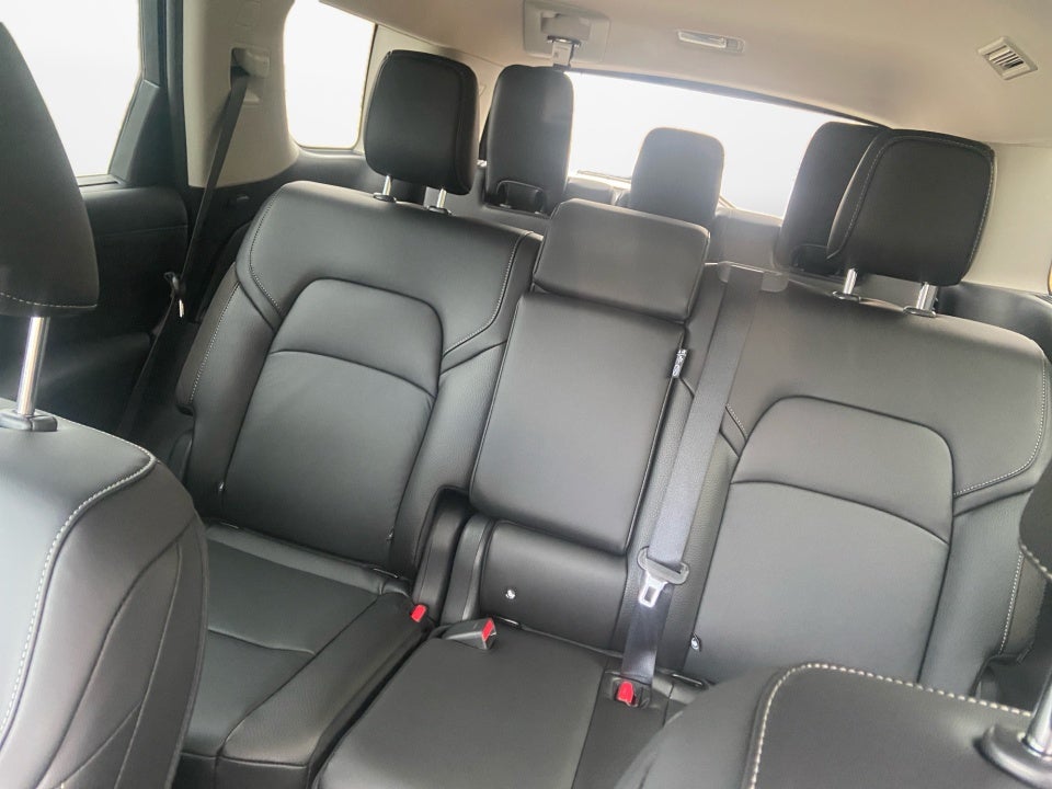 2025 Nissan Pathfinder SL FWD