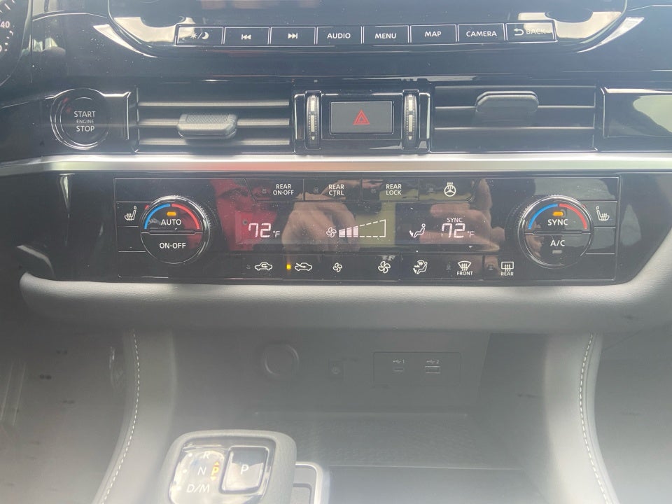 2025 Nissan Pathfinder SL FWD