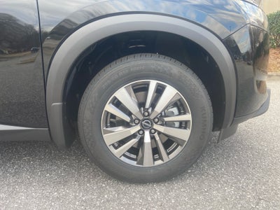 2025 Nissan Pathfinder SL FWD