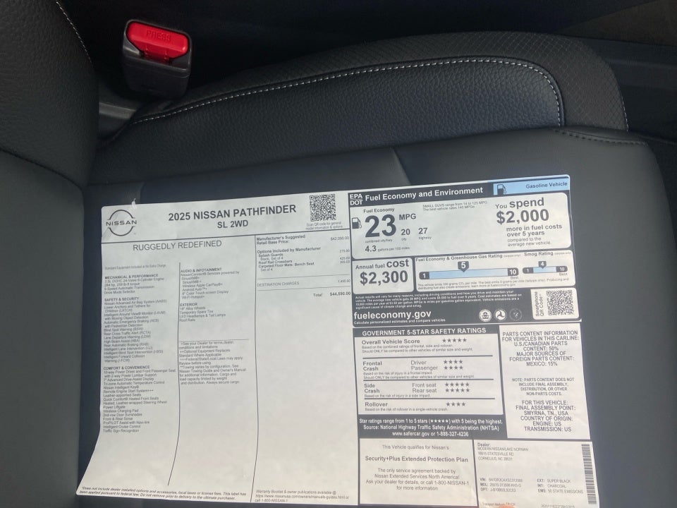 2025 Nissan Pathfinder SL FWD